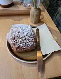 Pain Au Chocolat